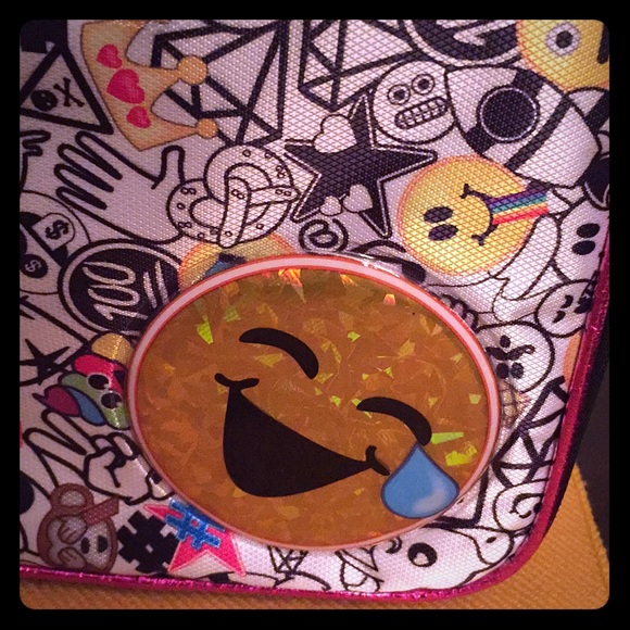 😊ONLY 1! Emojination Lunch Box😊 - Picture 2 of 8